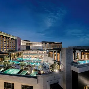 Hotel Paradise *****