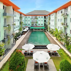 **** Hotel Harris & Residences Riverview Kuta, Bali Indonesia